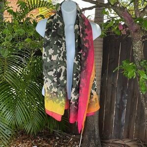 STEVE MADDEN Camo Color Dipped Over Size Scarf/ Wrap